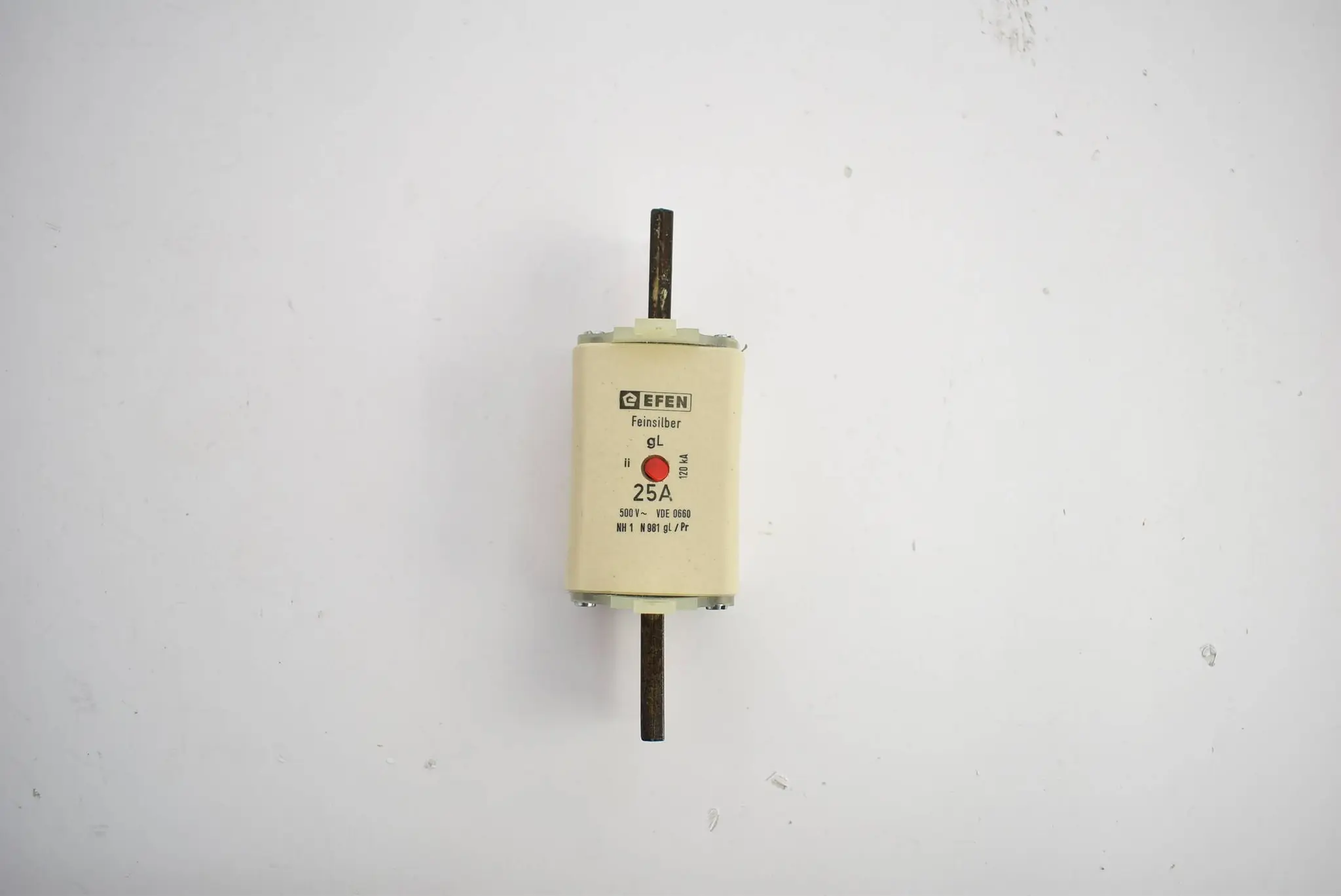 Produktfoto 1 von Efen NH-Einsatz Gr. 1 25 A 500V AC Feinsilber 35.036.0050