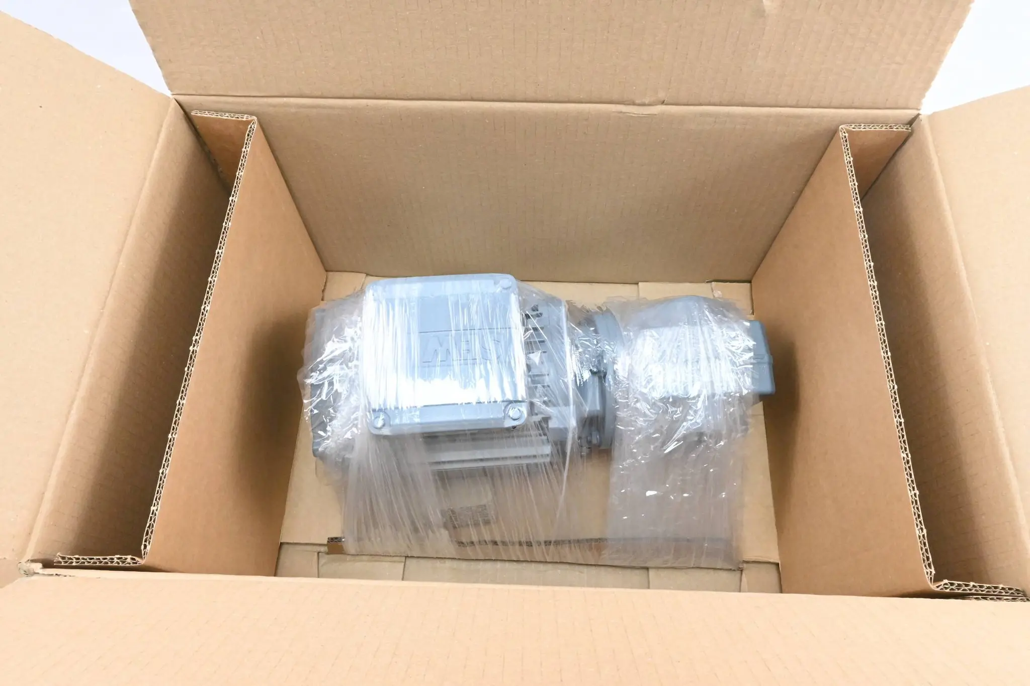 Produktfoto 1 von SEW Eurodrive Getriebemotor SA37 DRN80MK4/TF ( SA37DRN80MK4/TF )