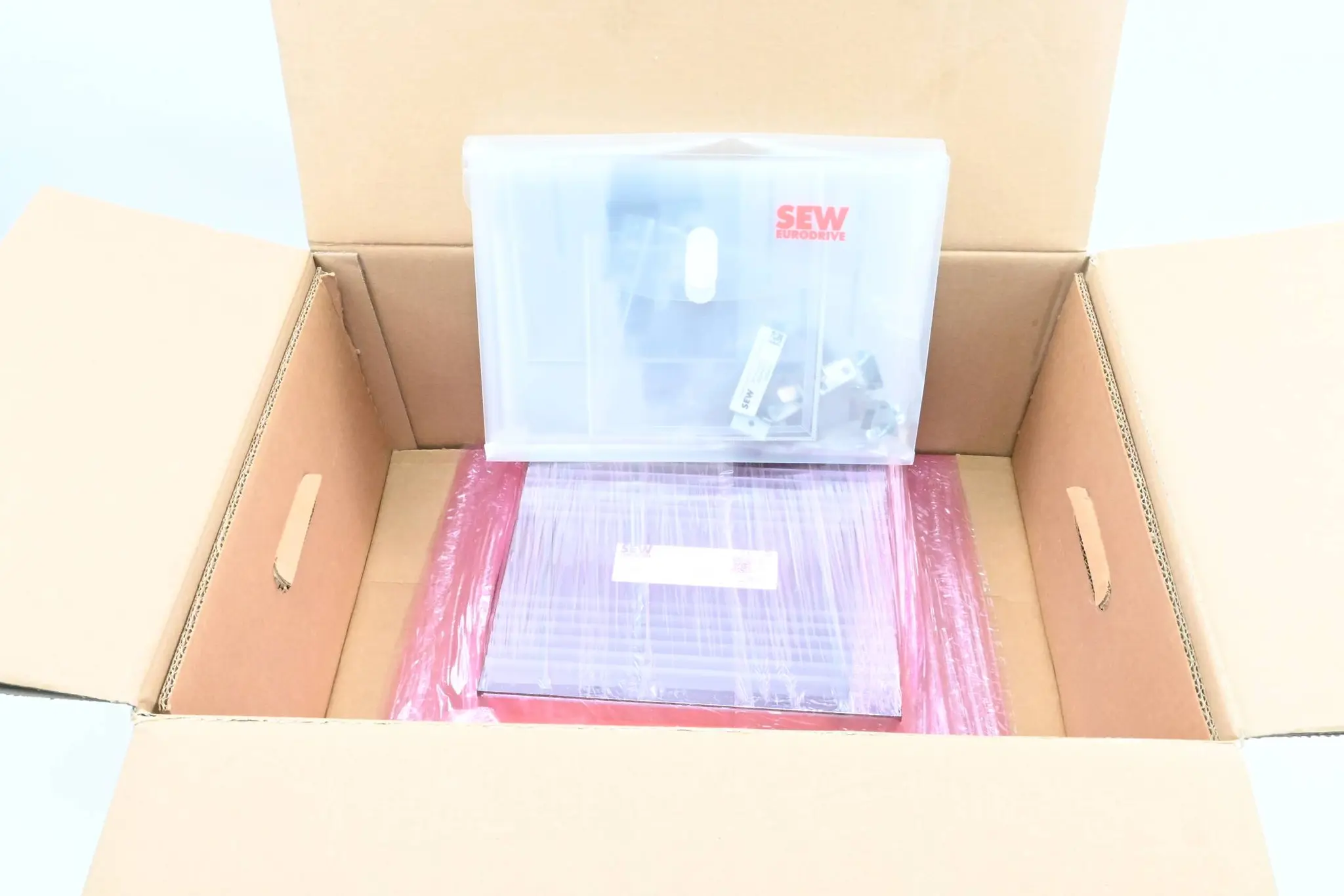 Produktfoto 1 von SEW-Eurodrive Movidrive Frequenzumrichter MDX61B0011-5A3-4-00