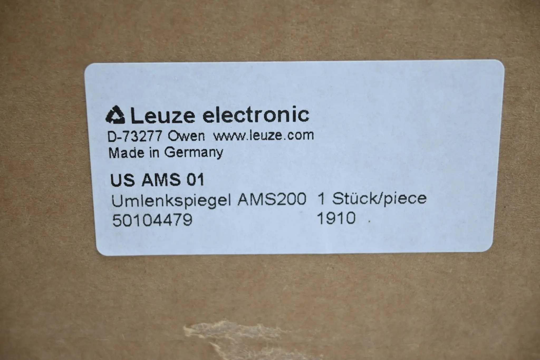 Produktfoto 1 von Leuze Electronic Umlenkspiegel US AMS 01 ( 50104479 )