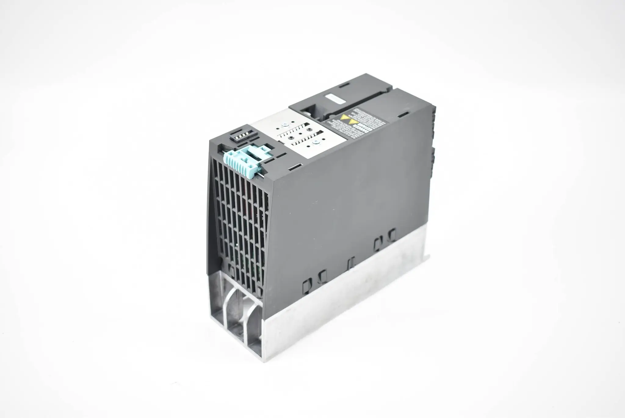 Produktfoto 1 von Siemens Sinamics PM240-2 6SL3210-1PE16-1UL1 ( 6SL3 210-1PE16-1UL1 ) 2,2kW