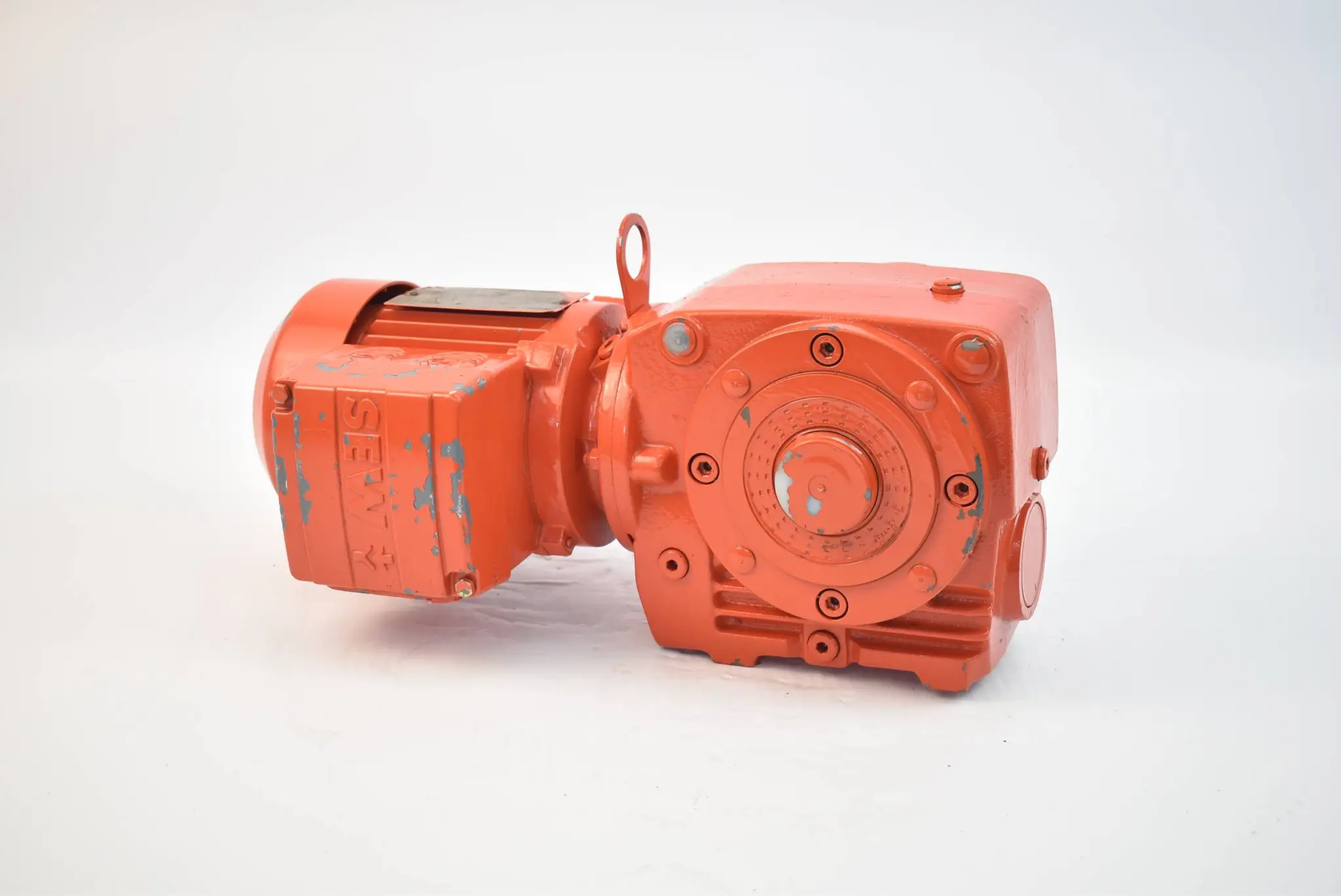Produktfoto 1 von SEW eurodrive Getriebemotor SA42 DT63L4 ( 0,25kW 1400r/min. )