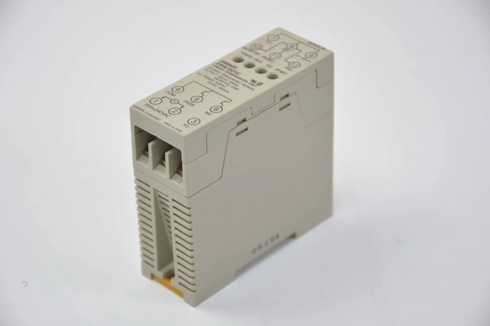 Produktfoto 1 von Omron Linear Comparator Unit 100 to 240VAC ( Z4W-DD1C )