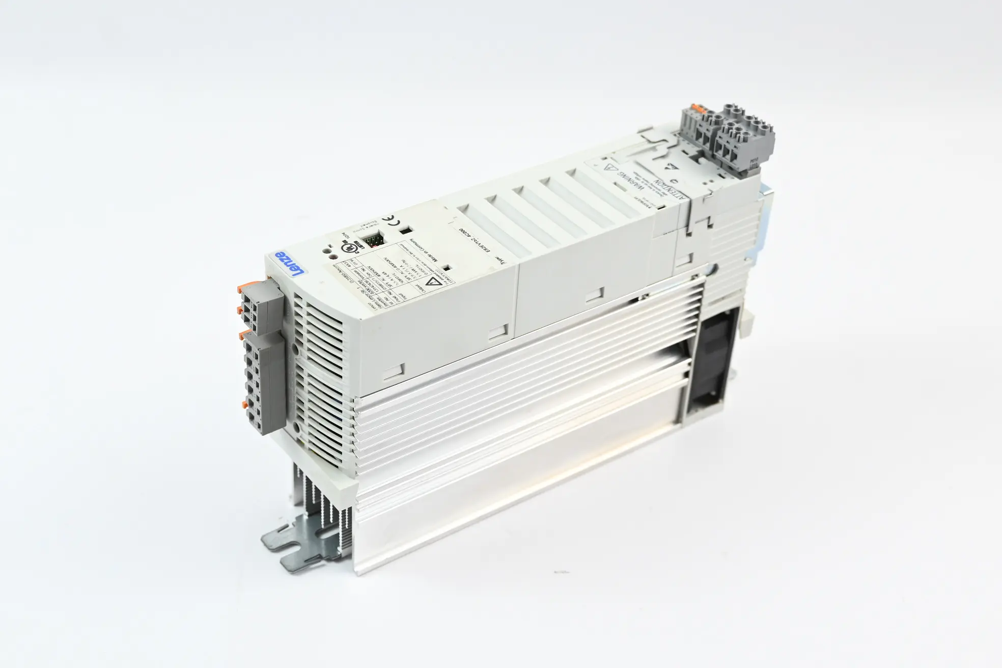 Produktfoto 1 von Lenze 8200 vector Frequenzumrichter E82EV152_4C000 ( E82EV152P4P000 ) 13142439