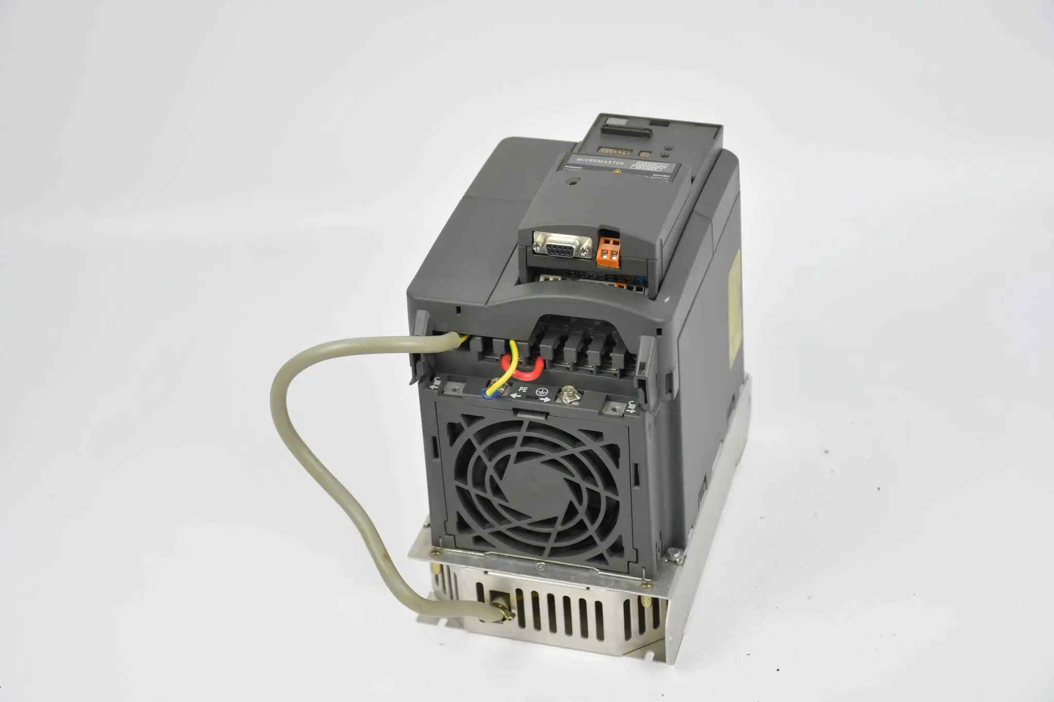 Produktfoto 1 von Siemens Micromaster 440 6SE6440-2AB21-1AB0 E A06/1.17 inkl. Kommutierungsdrossel