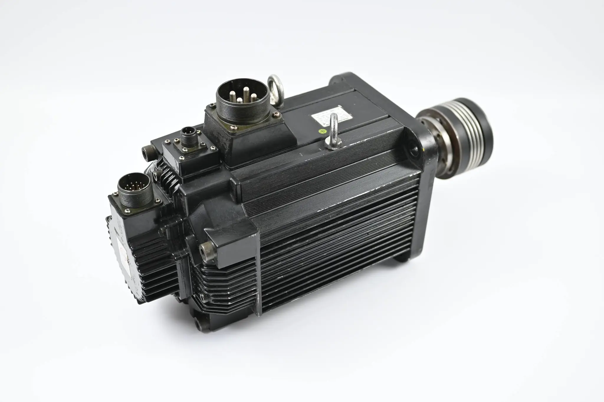 Produktfoto 1 von Yaskawa Electric AC Servo Motor SGMGH-40A2B2B inkl. ABS Encoder UTSAH B17BB