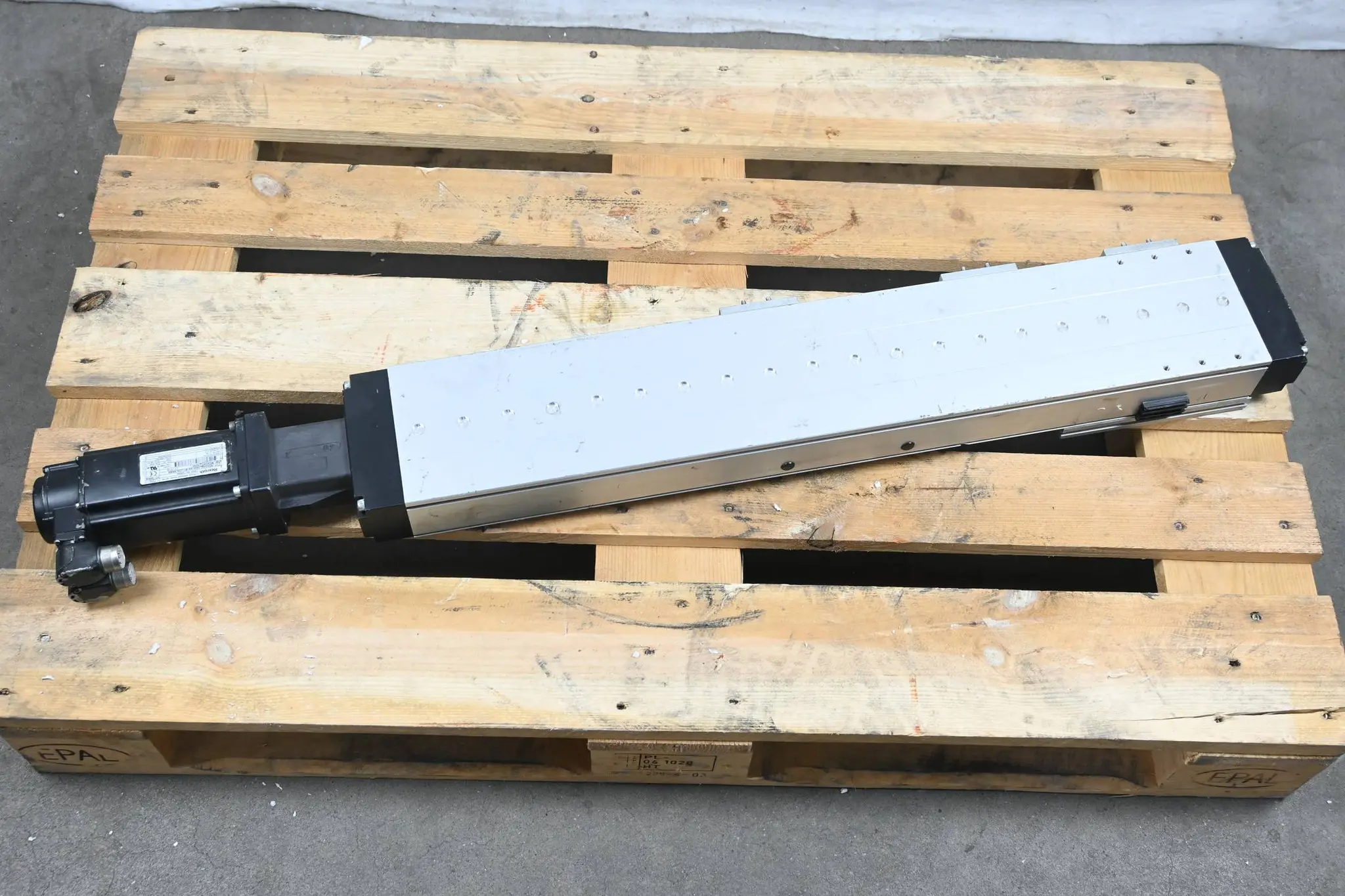 Produktfoto 1 von Rexroth Linearmodul inkl. Servomotor MSK040C-0600-NN-M1-UG0-NNNN ( R911306060 )