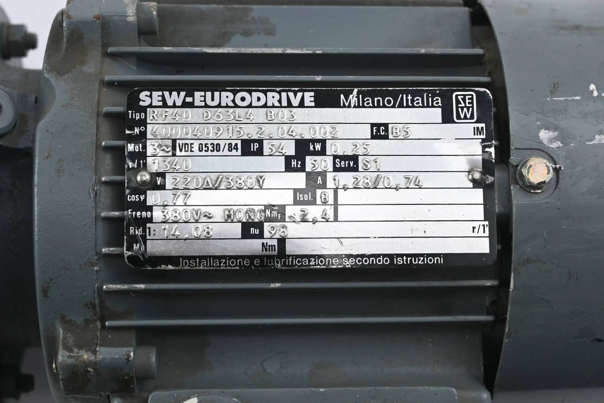 Produktfoto 1 von SEW Eurodrive Getriebemotor RF40 D63L4 B03 ( RF40D63L4B03 )