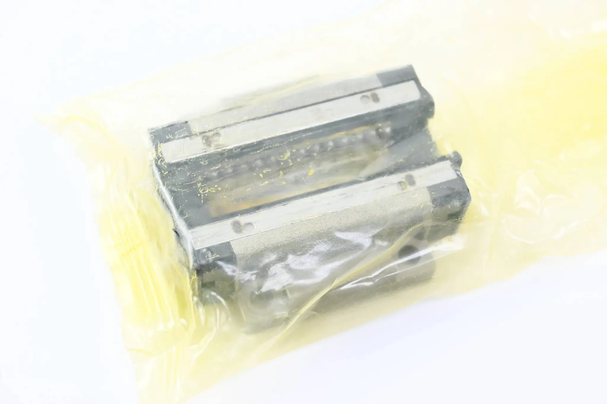 Produktfoto 1 von THK LM System HSR15B1SS(GK) BLOCK ( FG4F92 )