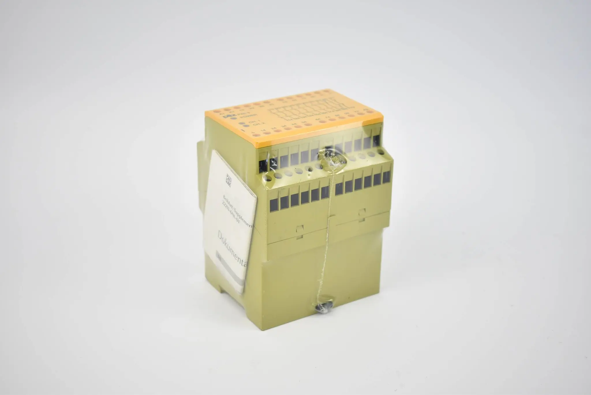 Produktfoto 1 von Pilz Kontakterweiterung PZE 9 230-240VAC 8n/o 1n/c ( 774148 )