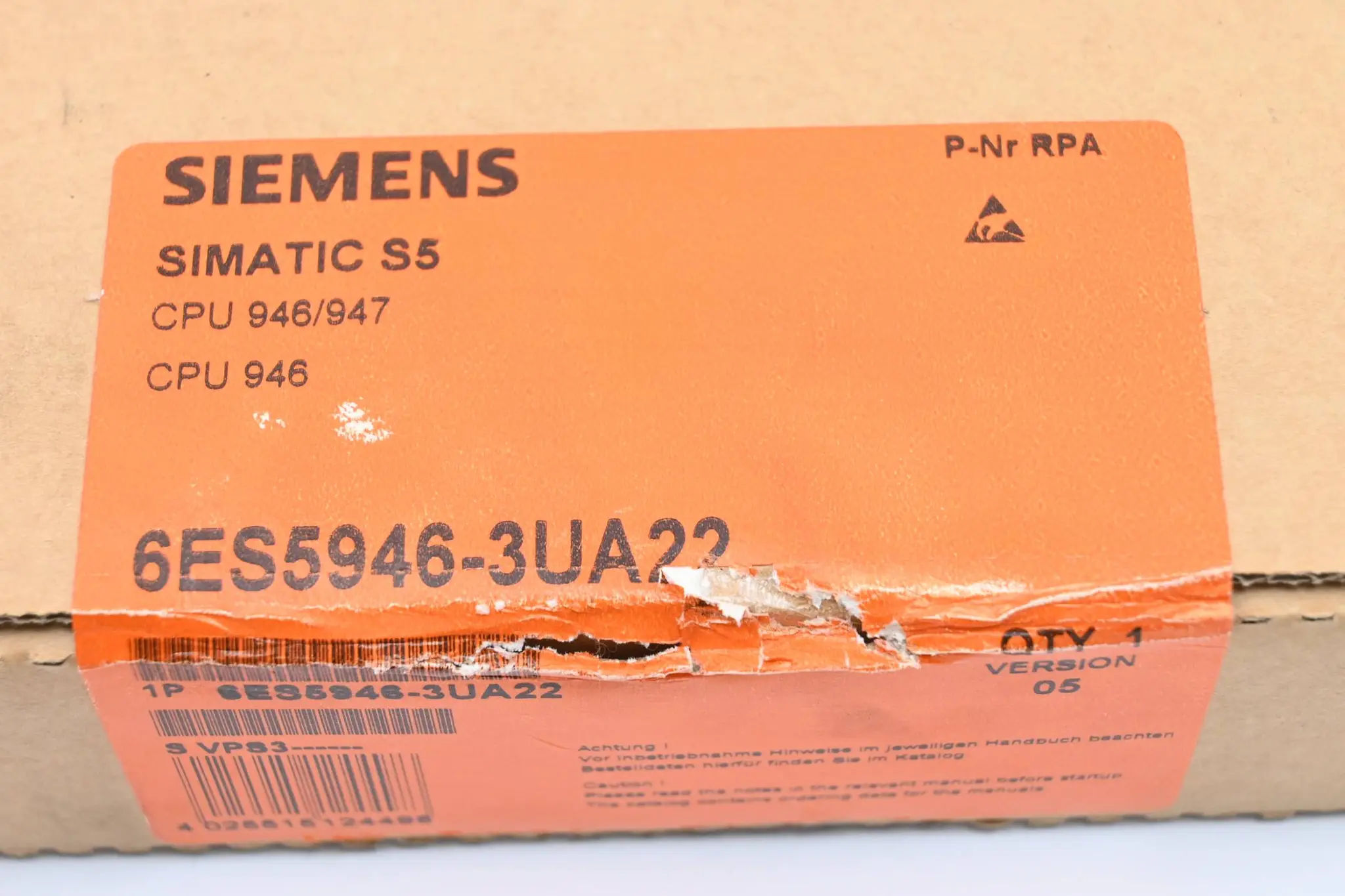 Produktfoto 1 von Siemens Simatic S5 CPU 946 6ES5946-3UA22 ( 6ES5 946-3UA22 ) Ver.05