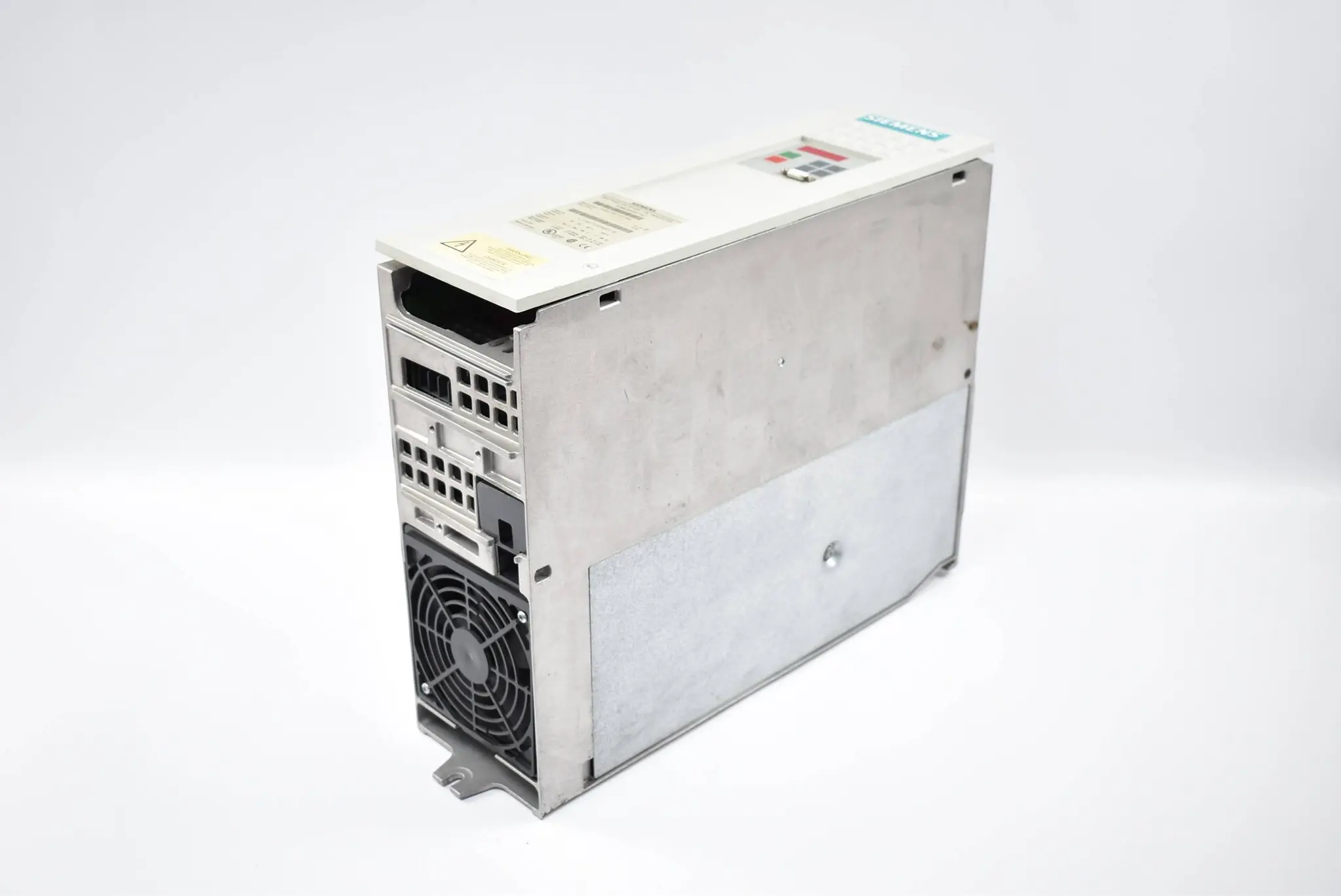 Produktfoto 1 von Siemens Simovert VC Wechselrichter 6SE7021-8TB61 inkl. Steuerungskarte E.B