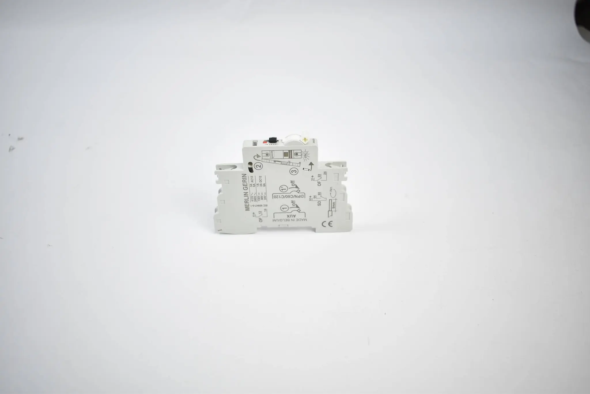 Produktfoto 1 von Merlin Gerin Hilfsschalter umschaltbar multi 9 OF+SD/OF 3A 415V ~  26929
