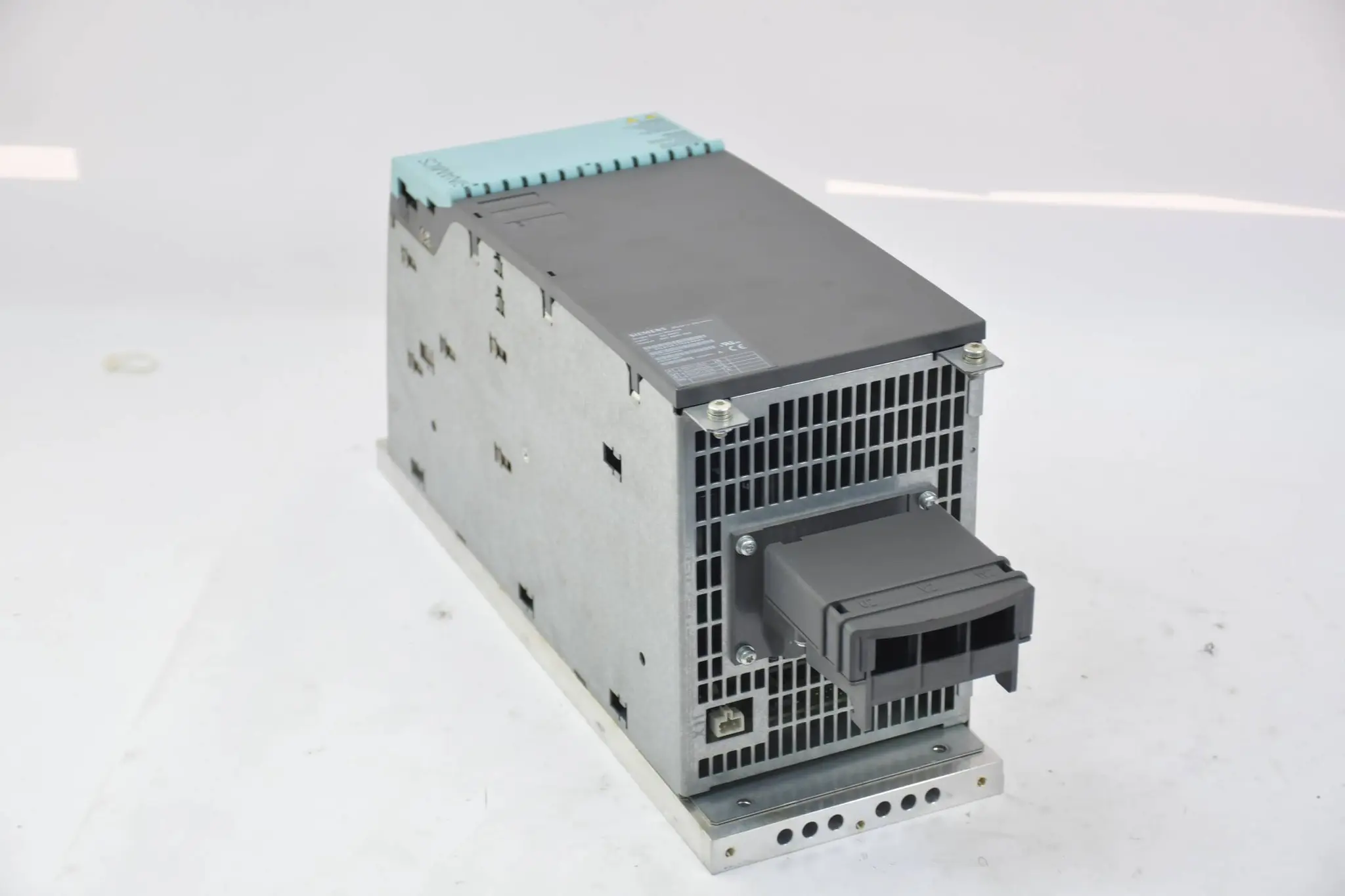 Produktfoto 1 von Siemens Sinamics S120 6SL3126-1TE24-5AA3 ( 6SL3 126-1TE24-5AA3 ) Ver. A