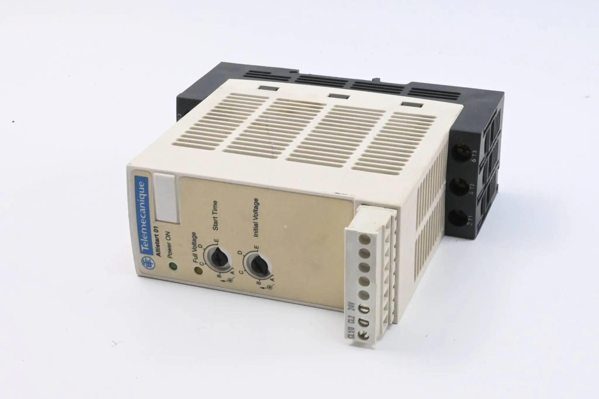 Produktfoto 1 von Telemecanique Sanftanlasser Altistart 01 ( ATS01N112FT )