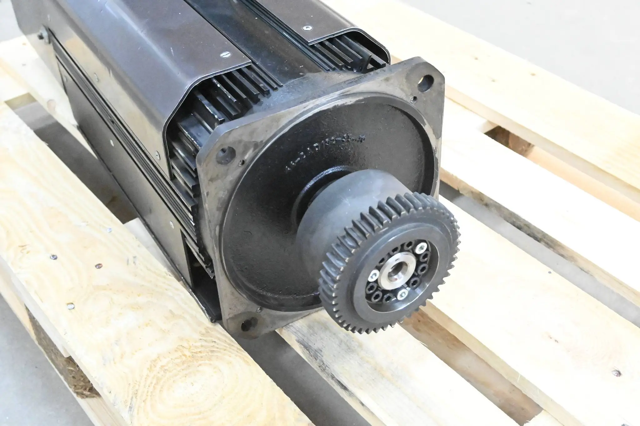 Produktfoto 1 von Indramat Servomotor 2AD132D-B35LA1-AS01