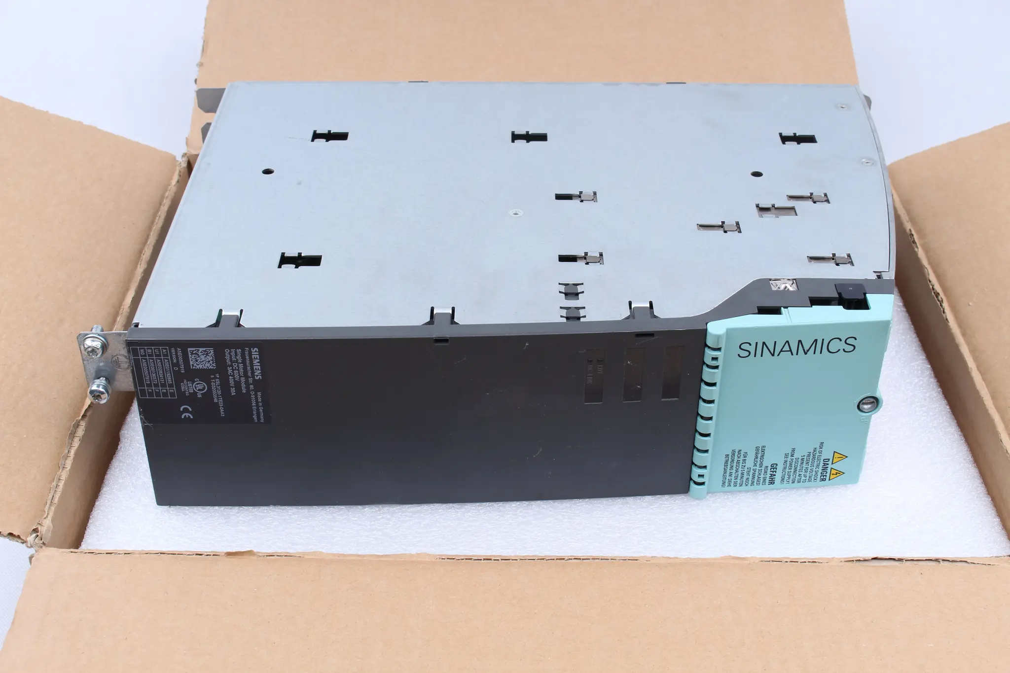 Produktfoto 1 von 6SL3120-1TE23-0AA3