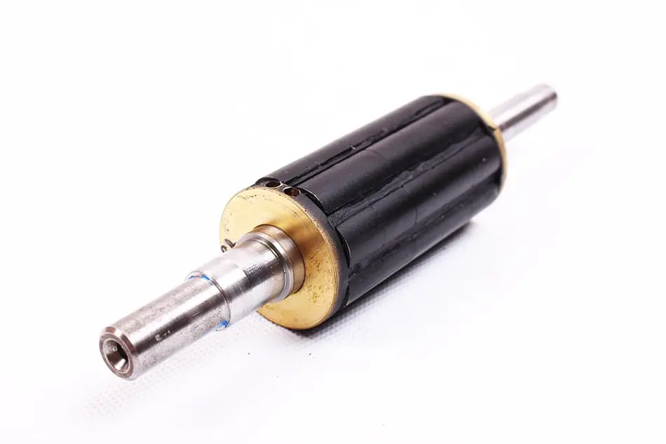 Produktfoto 1 von MSK040C-0600-NN-M1-UG1-NNNN ROTOR
