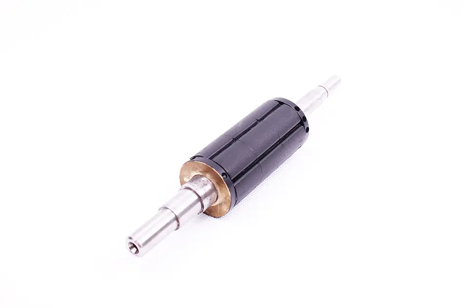 Produktfoto 1 von MKD041B-144-KP0-KN