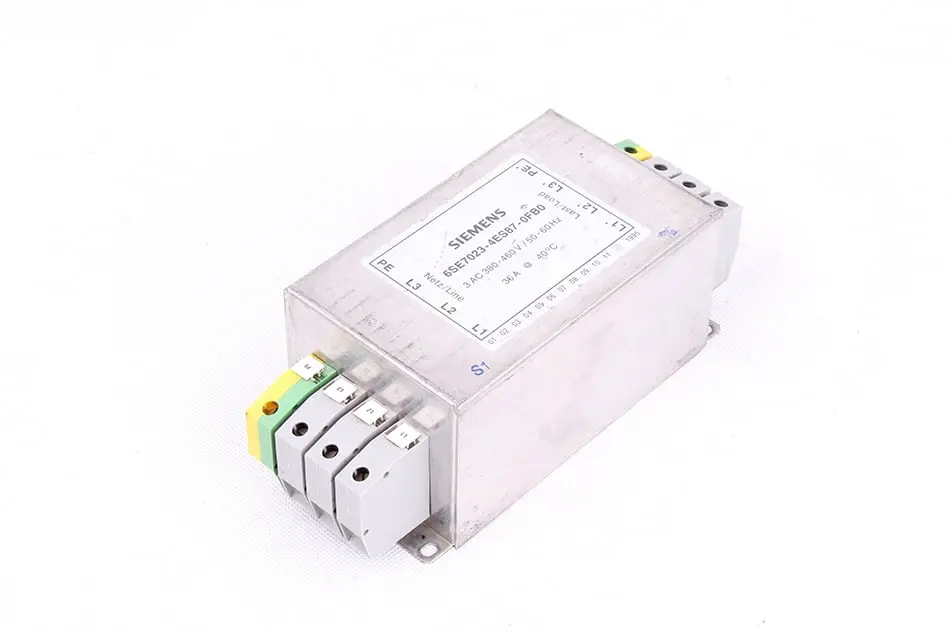 Produktfoto 1 von 6SE7023-4ES87-0FB0