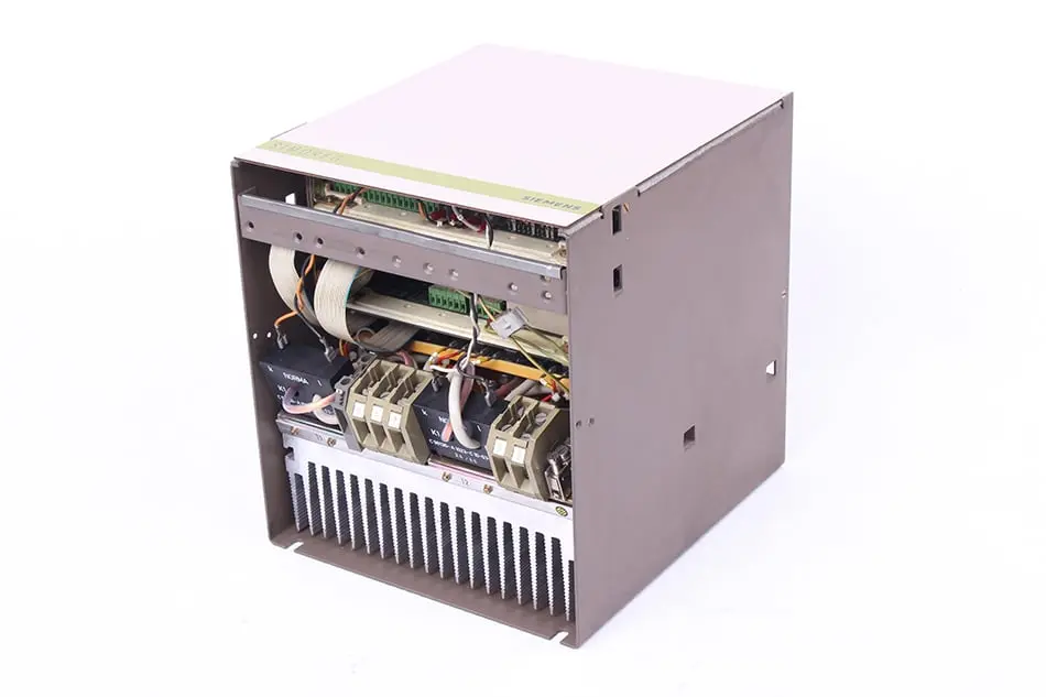Produktfoto 1 von 6RA2627-6DV30-0