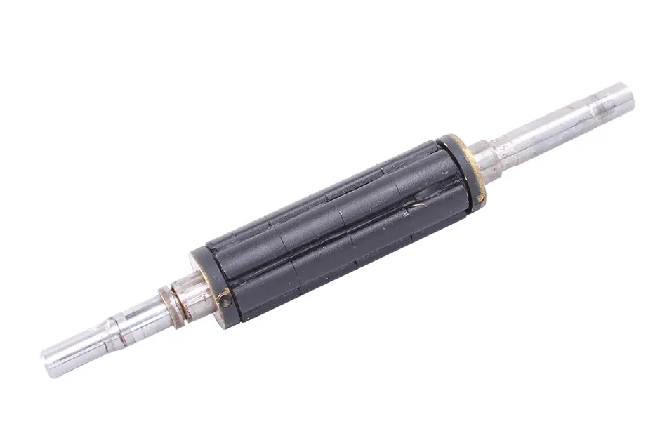 Produktfoto 1 von MSK030C-0900-NN-M1-UP1-NSNN ROTOR