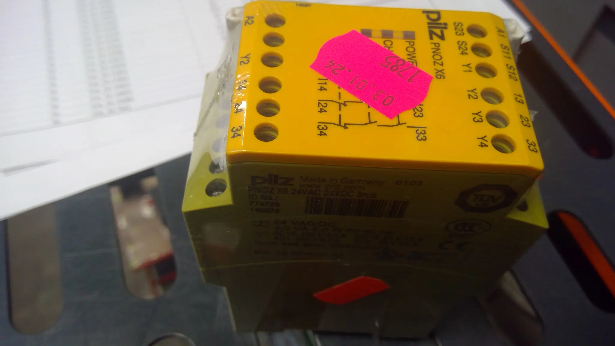 Produktfoto 1 von Sicherheitsschaltgerät * PNOZX6 * 24VDC