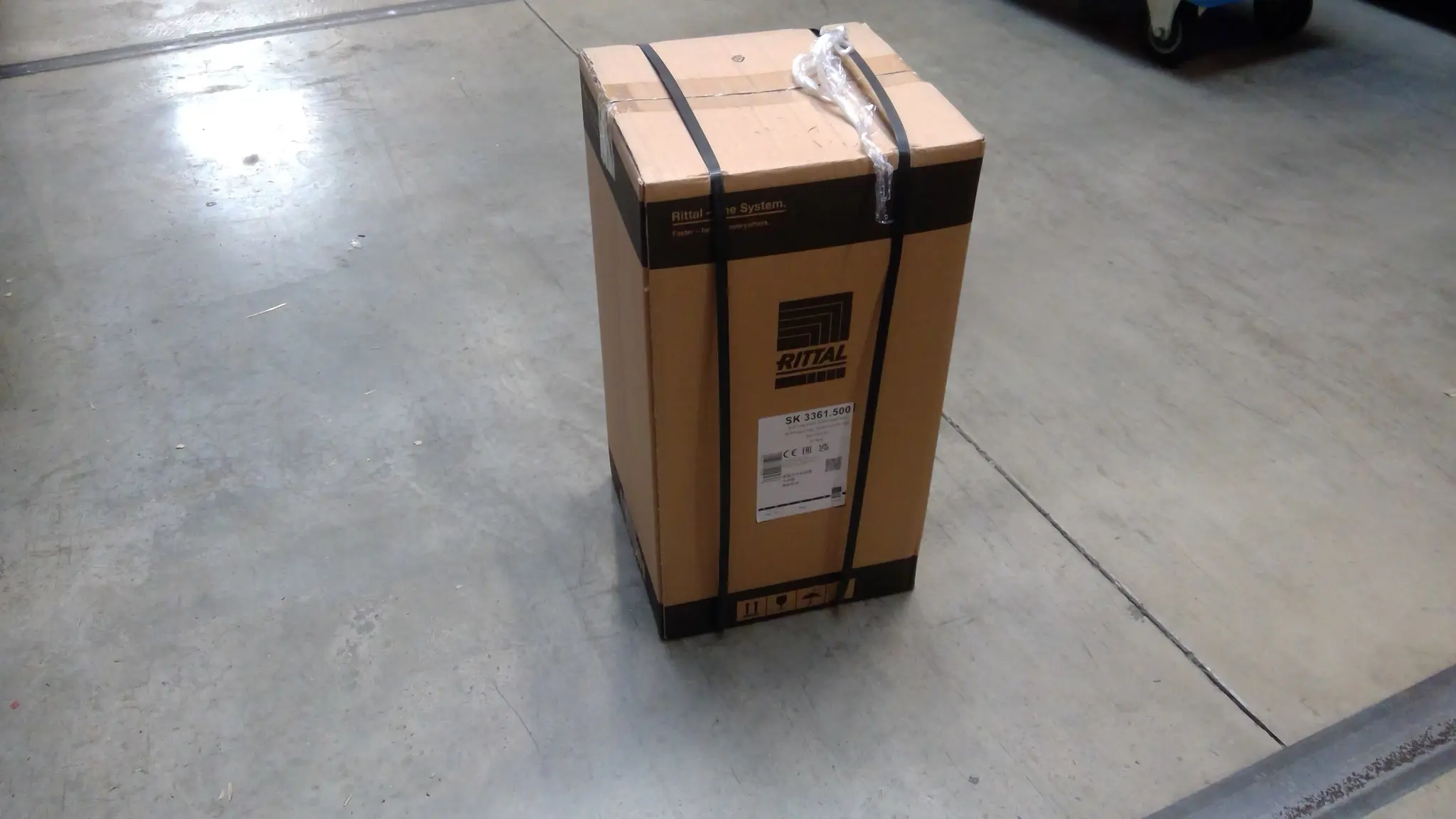Produktfoto 1 von SK Rittal Top Therm plus Wandanbau *750W * 230V * 50/60Hz * blue e