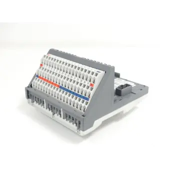 ABB TU504 S500 Terminal Module 1SVP426372R1000 32x24V DC SN 73983