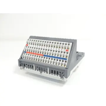 Produktfoto 1 von ABB TU504 S500 Terminal Module 1SVP426372R1000 32x24V DC SN 73987