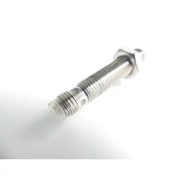 Produktfoto 1 von Balluff BES 00P7 Induktiver Sensor mit Mutter