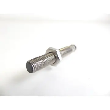 Produktfoto 1 von Balluff BES 01AU 16423 CN Induktiver Sensor mit Mutter