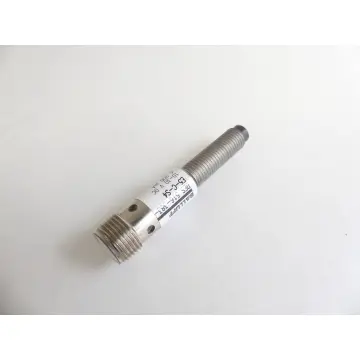 Produktfoto 1 von Balluff BES 516-383-E5-C-S4 10-30 V DC Induktiver Sensor - ungebraucht! -