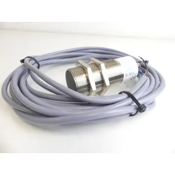 Produktfoto 1 von Balluff BES 516-327-B0-C SN=10mm Näherungsschalter L: 5m - ungebraucht! -