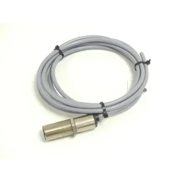 Produktfoto 1 von Balluff BOS 18M-PA-1PD-E4-C-03 Photoelektrischer Sensor mit 2300 mm Zuleitung