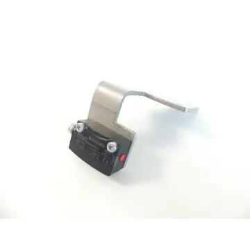 Produktfoto 1 von Balluff BOS 6K-PU-LK10-S75 Reflexionslichtschranke SN: WG1629DE + Halterung