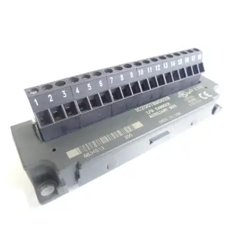 Produktfoto 1 von Fanuc IC200TBM002B I/0 Trägerhilfsbox Seriennummer: 6834513