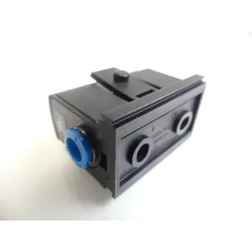 Produktfoto 1 von Festo SDE5-D10-0-Q6E-P-M8 Drucksensor 527467 J313 PM1Y3