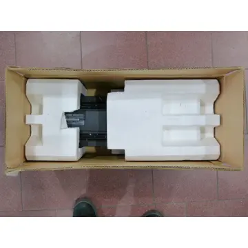 Produktfoto 1 von Indramat MAC112B-0-GD-3-F/130-A-0/S0054 Permanent Magnet Motor SN: MAC 112-80864 - ungebraucht! -