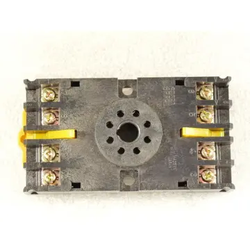 Produktfoto 1 von Omron 8PFA1 Relaissockel 250V 7 , 5 A - ungebraucht -