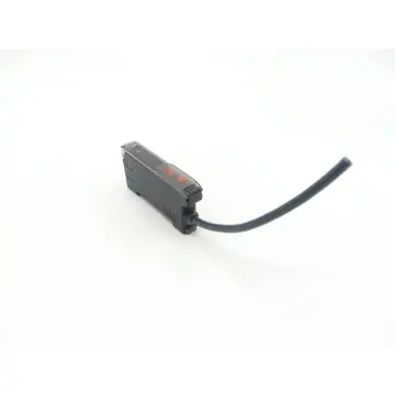 Produktfoto 1 von Omron E3X-DA11-N Digitaler Fiber-Verstärker ohne Stecker -ungebr.-