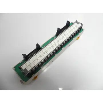Produktfoto 1 von Omron XW2B-40G5-T Verteiler mit zwei Twin Anschlüssen