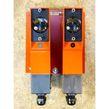 Produktfoto 1 von Leuze DLS 78/2Se.3.1 Duplex-Daten-Lichtschranken - ungebraucht! -