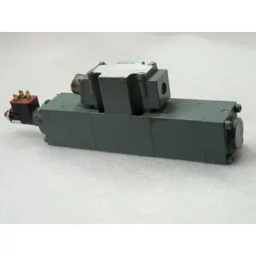 Produktfoto 1 von Mannesmann Rexroth 4WRS 6 D32-14/24Z8/M Hydronorma Hydraulikventil gebraucht