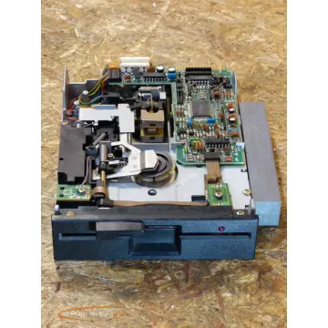Produktfoto 1 von Mitsubishi U288Y073 Floppy Drive SS01JF 5¼"