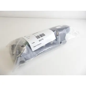 Produktfoto 1 von Murr Elekronik MVP12 8xM12 4927061 + 4127775 Verteiler - ungebraucht! -