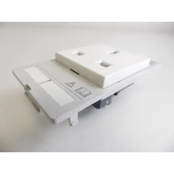 Produktfoto 1 von Murr Elektronik Art.-Nr. 4000-68000-0060000 Steckdoseneinsatz GB - ungebr.! -