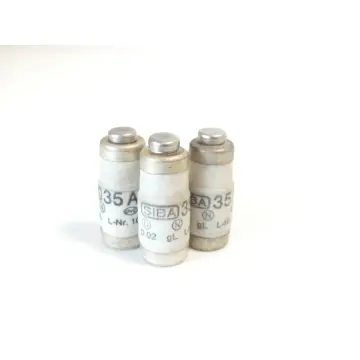 Produktfoto 1 von SIBA 10 028 04 Sicherungseinsatz 35A 380V~ / 250V~ D 02 gL VPE 3 Stück