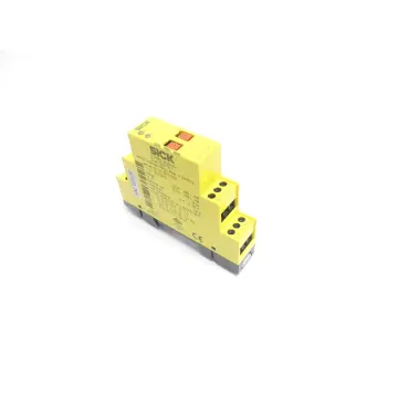 Produktfoto 1 von Sick UE12-2FG2D0 Sicherheitsrelais SN: 60536