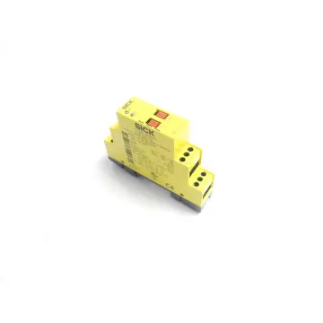 Produktfoto 1 von Sick UE12-2FG2D0 Sicherheitsrelais SN: 119943